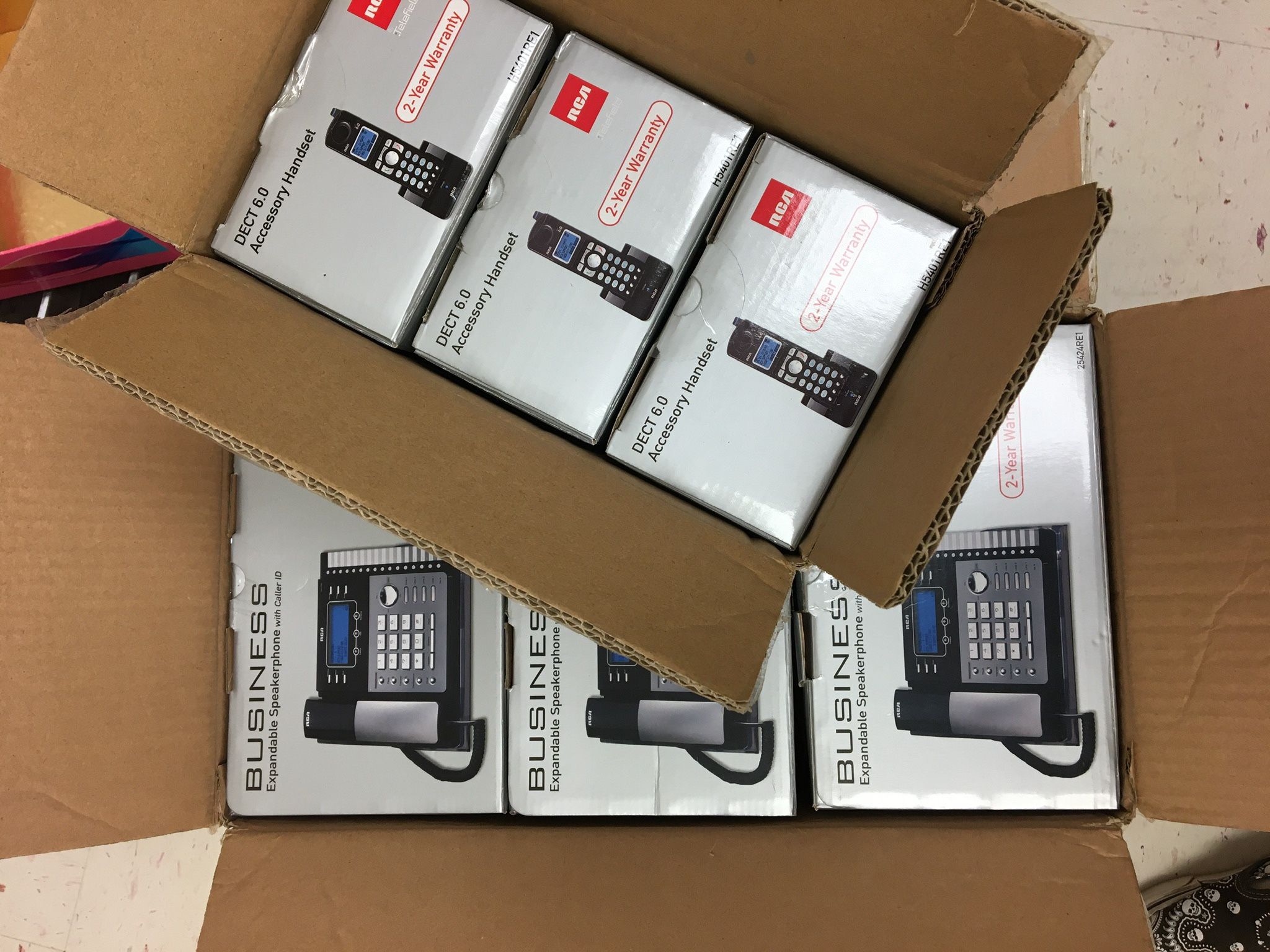 RCA 3 Pack Desk+Cordless Bundle, 4-Line Expandable Phone System