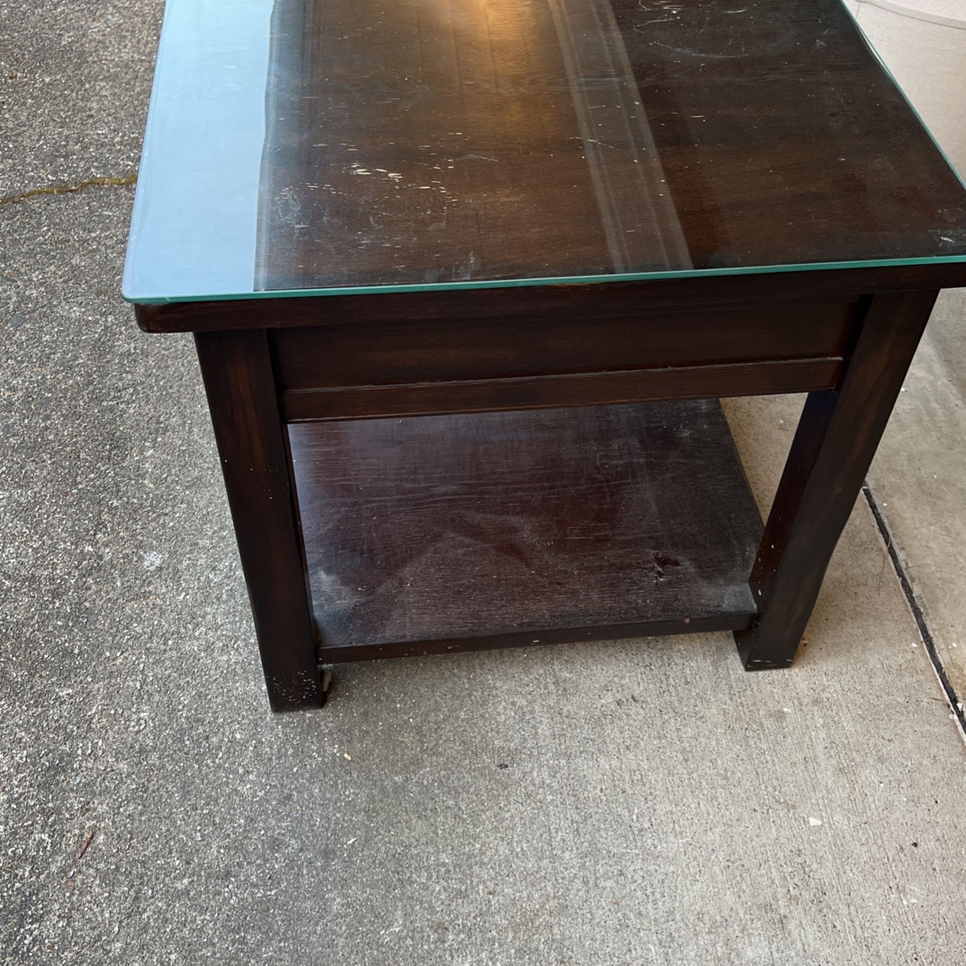 Pottery barn Wood Side Table 26” X 26” 24” Tall for Sale in Mercer Island, WA OfferUp