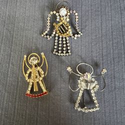 Christmas / Holiday / Angels / Brooches / Vintage / Vintage Jewelry / Gold Tone / Silver Tone / Rhinestones