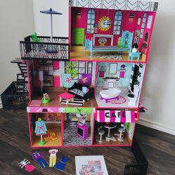 Complete Loft Dollhouse 🏠 (assembled & Great Condition) 