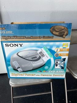 Radio FM y para cd nuevo en caja y control remoto no