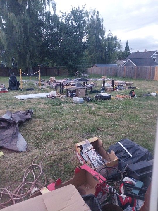 Yard Sell
