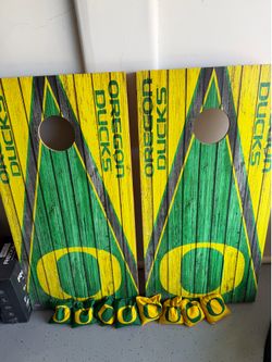 Cornhole Boards and 2 sets of bags- University of Oregon