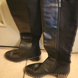 WOMENS BLACK BOOTS