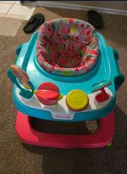 Safety 1st Baby walker 15$ obo