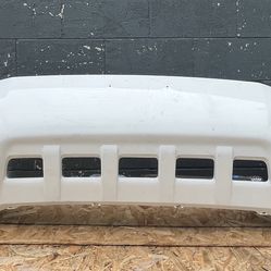 2001-2004 Toyota Highlander Front Bumper