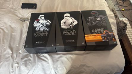 Hot Toys Star Wars Figure Set of 3