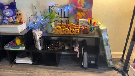 Entertainment center
