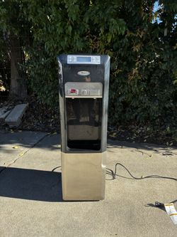 Whirlpool Water Dispensing Appliance