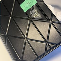 PRADA LARGE BLACK PURSE 