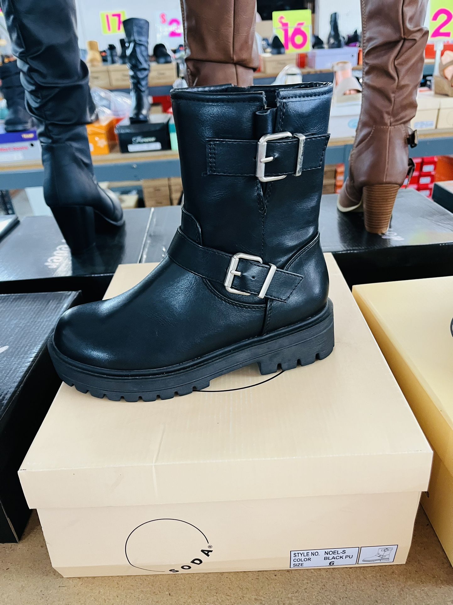 Beautiful Woman Boots $28