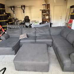 Sectional Couch 