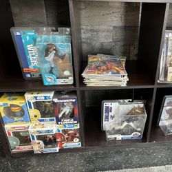 Collectible Toys And Comics 