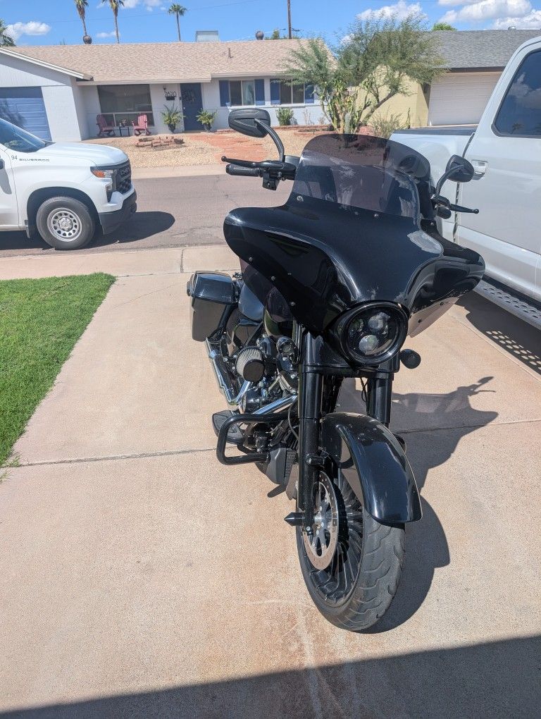 2017 Road King Special FLHRXS
