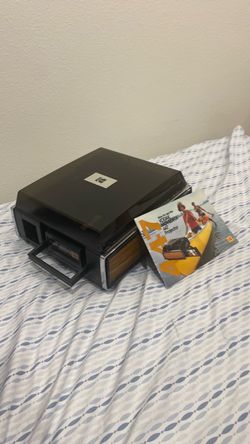 Kodak MOVIEDECK 447 projector from 1976