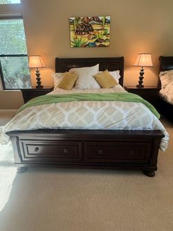 Complete QUEEN Bedroom Set