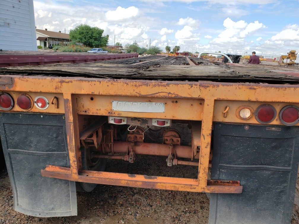 Flatbed trailers