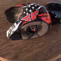 Tengo 2 Cascos En Venta 