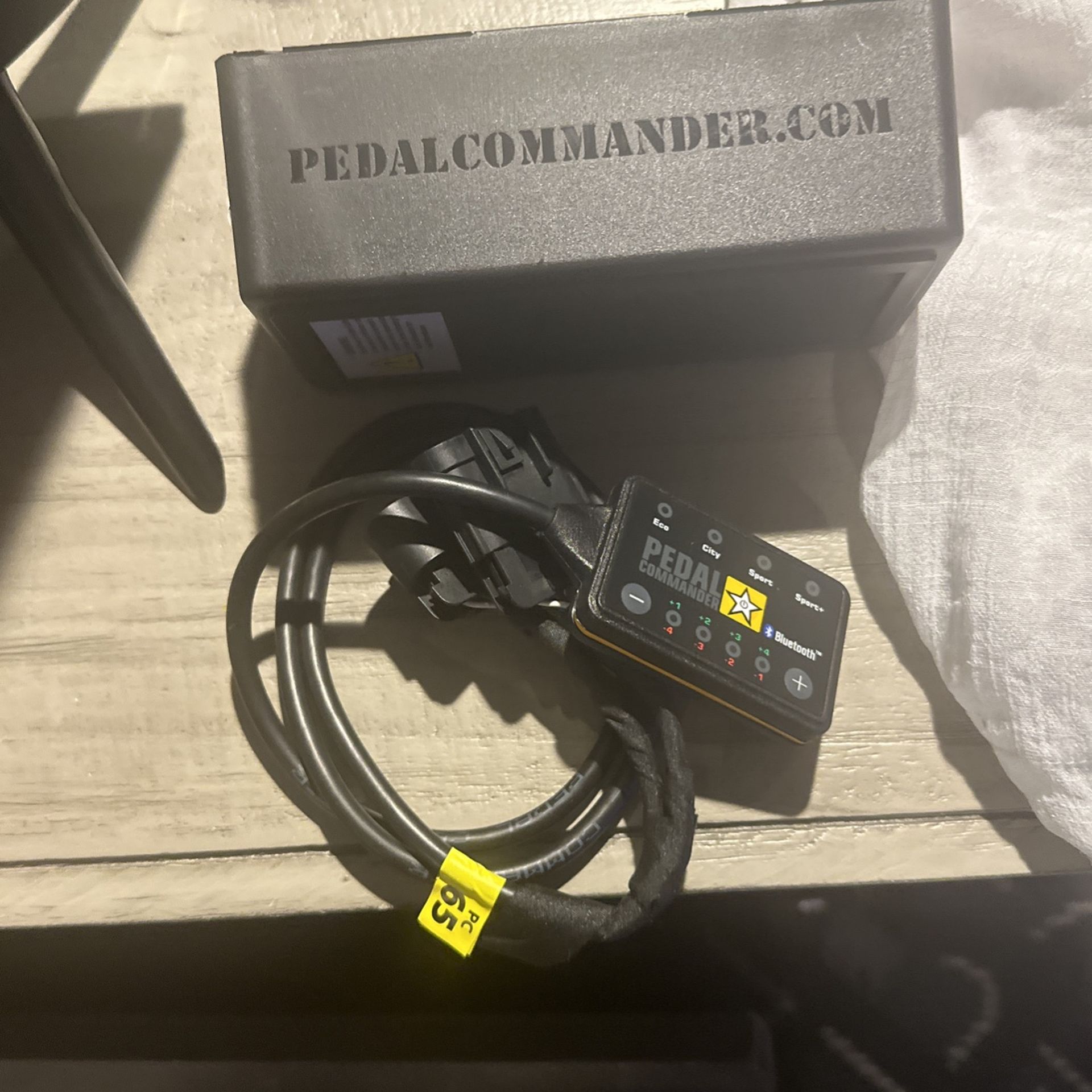 Pedal Commander Dodge Challenger