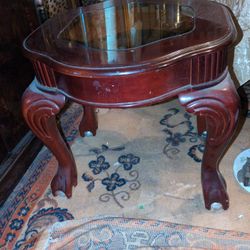 Cherry Wood  End Table 
