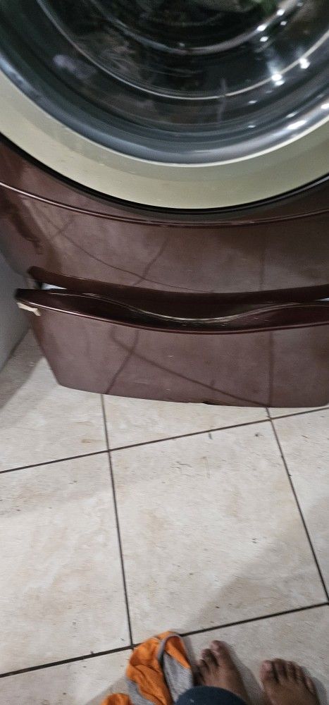 Whirlpool Duet Washer PEDESTAL ONLY
