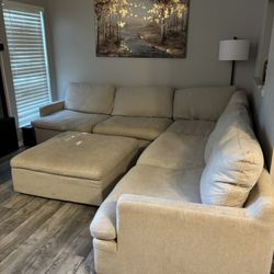 Sectional couch
