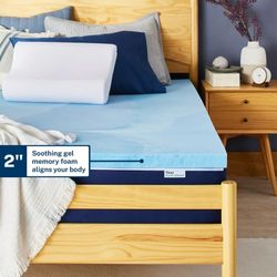 Cal King Gel Memory Foam Mattress Topper