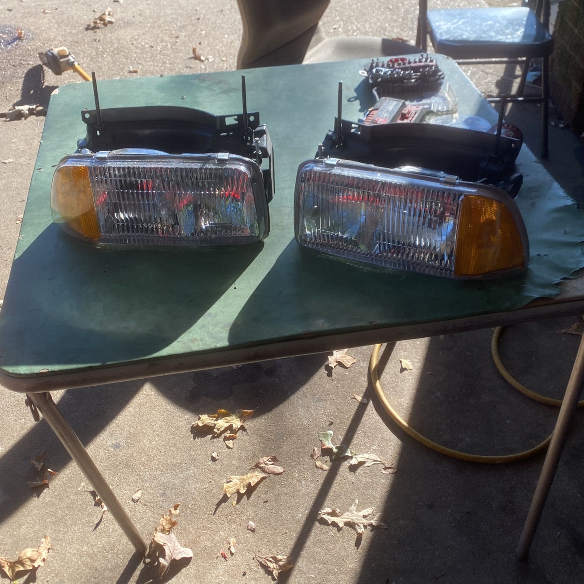 Headlights For A 95 GMC SONOMA