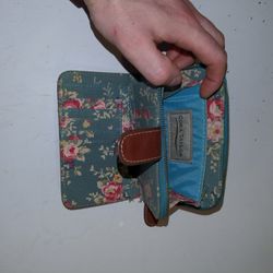 Original CORA TAYLOR LONDON Zip Around Bi-fold Wallet