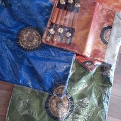 Table placemats And 6pcs pillow Cases
