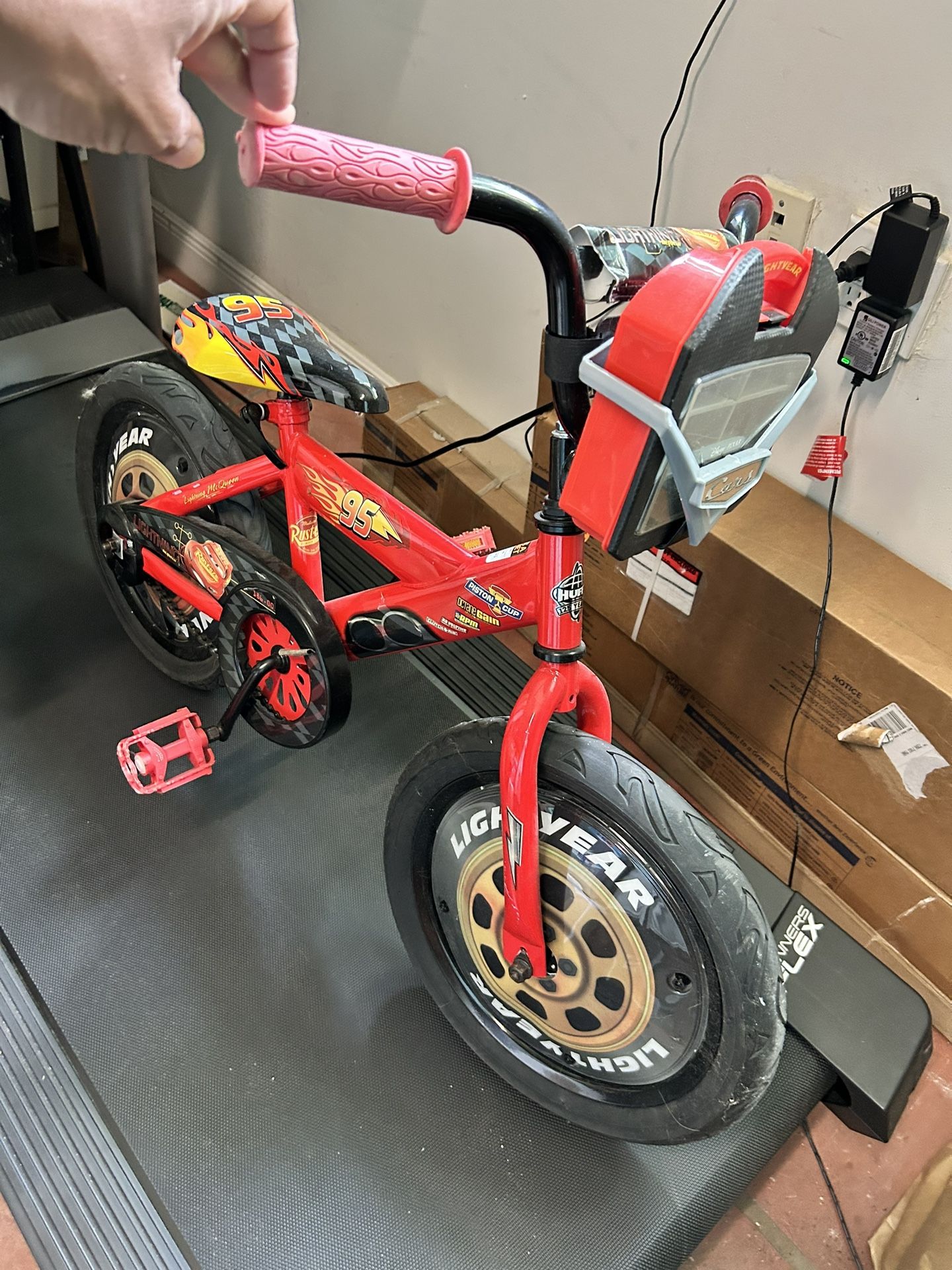 Velo lightning mcqueen sale