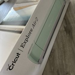 Cricut Explore Air 2 - Brand new $185