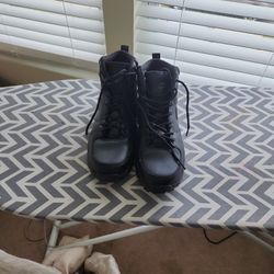 Nike Boots Size 9