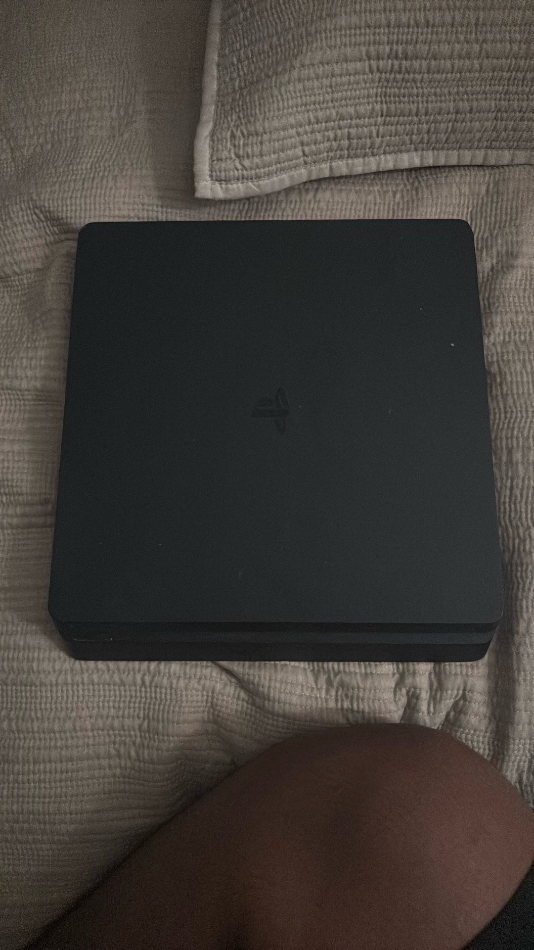 PS4 Slim READ DESCRIPTION