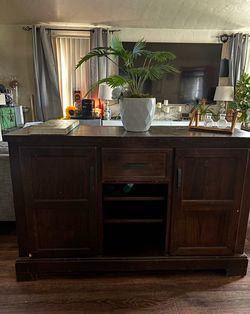 Free cabinet