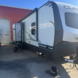 Flag Staff 32 Bunk House