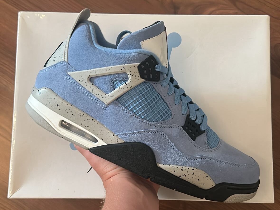 Jordan 4 University Blue Sz. 11
