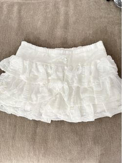 SHEIN white ruffle skirt