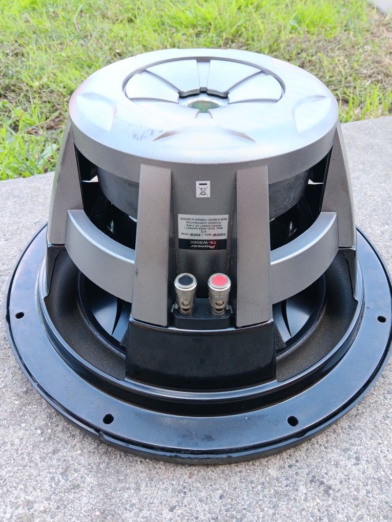 12" SUBWOOFERS  