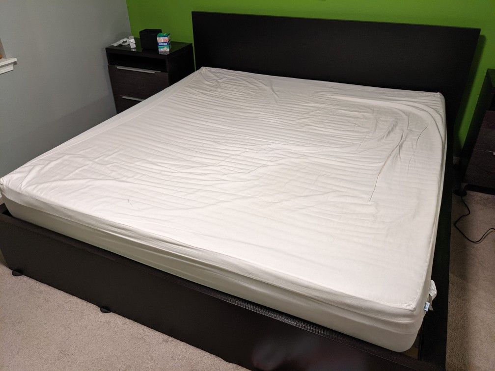 Sleep number 360 pSE special edition King bed mattress for Sale in
