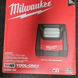 Milwaukee
M18 GEN-2 18-Volt Lithium-Ion Cordless 4000 Lumens ROVER LED AC/DC Flood Light (Tool-Only)