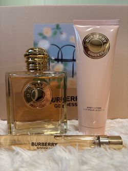 Burberry Goddess Perfume Gift Set