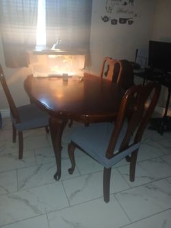 Kitchen table