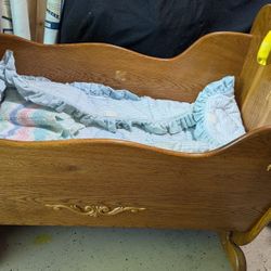 Antique Oak Cradle 