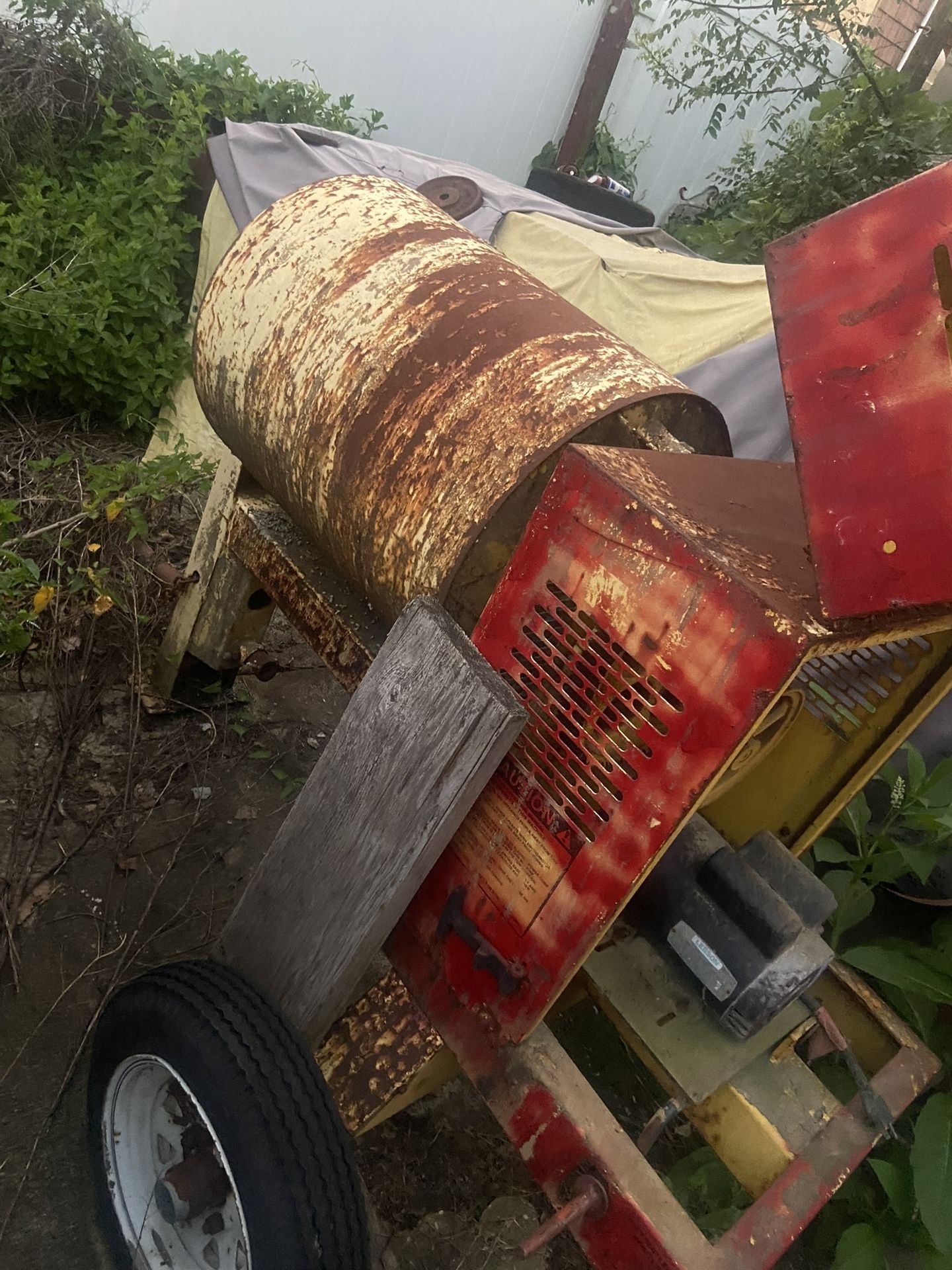 Towable Cement Mixer