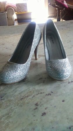 Tacones nuevos nunca los e usado