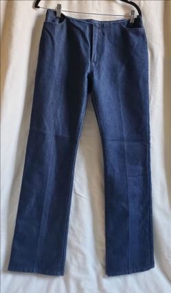 GAP Women's Dark Blue Straight Leg Jeans – Size 10