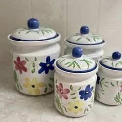 Kitchen Jars with lids (set of 4)