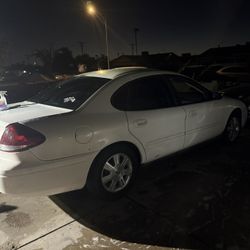 2007 Ford Taurus