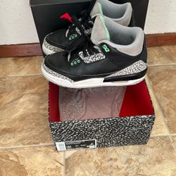 Jordan  Size 3.5 Y   